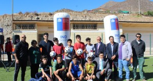 En Río Hurtado entregaron implementación deportiva a distintas escuelas y agrupaciones