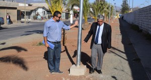 Implementan proyecto de luminarias en población Media Hacienda de Ovalle