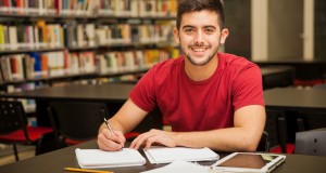 Becas y beneficios para estudiantes de las carreras de Pedagogía
