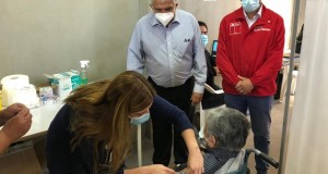 Más de 700 personas se vacunaron contra el Covid-19 durante la primera jornada en Ovalle