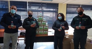CCU ayuda a combatir la pandemia con importante donación de alcohol gel a personal de gendarmería