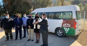 Embajada de Japón entrega a Municipio de Río Hurtado moderno Vehículo para traslado de pacientes