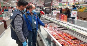 En vísperas de Fiestas Patrias fiscalizan supermercados y locales de venta de carne