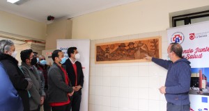 Jóvenes en proceso de reinserción donan cuadro en reconocimiento a la labor de los funcionarios del CESFAM Cardenal Raúl Silva Henríquez