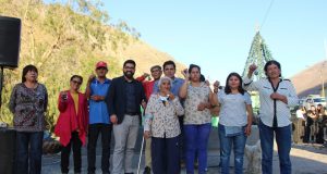 En Monte Patria vecinos afectados por el incendio de Los Laureles reciben las llaves de sus viviendas de emergencia