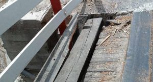 Mal estado de puente en sector de Vado de Morrillos, provoca molestias de autoridades y comunidades de la comuna de Río Hurtado