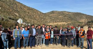 MOP inaugura pavimentación en Ruta D-901 en Canela, y anuncia obras en segundo tramo.