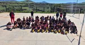 Ovalle impulsa el voleibol con entrega de implementos y lanzamiento de liga provincial.