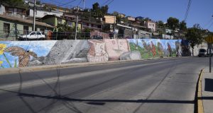 Mural de Avenida Manuel Peñafiel presenta avance del 50 % y Ovalle comienza a vestirse de colores 