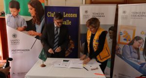 Renuevan convenio de colaboración que permitirá la continuidad de prácticas profesionales en el ELEAM de Ovalle, fortaleciendo la formación de estudiantes de Psicopedagogía y Técnico en Enfermería, en un trabajo conjunto entre el IP‑CFT Santo Tomás sede Ovalle y el Club de Leones